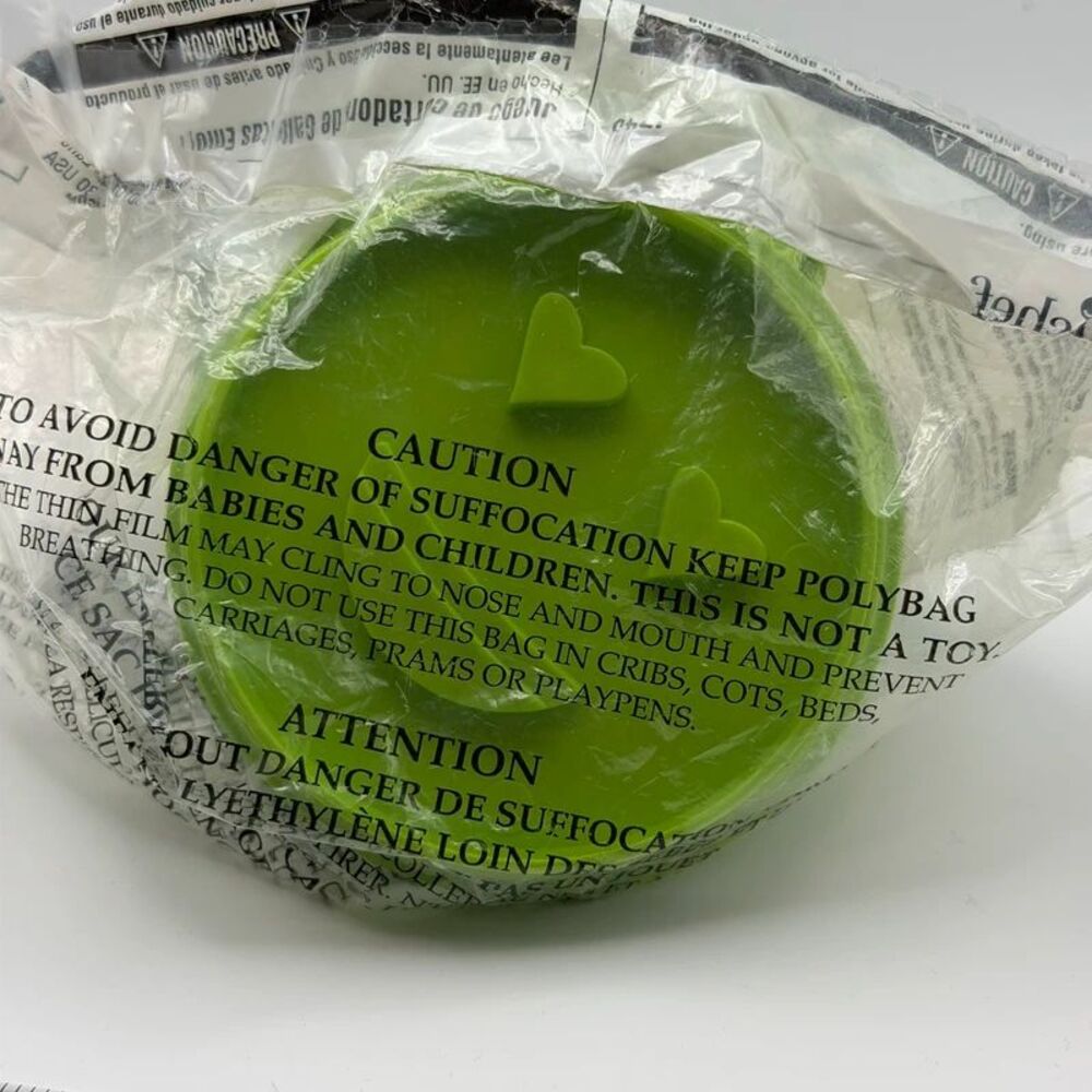 Pampered Chef 7 Piece Emoji Cookie Cutter Set #1443 Unused